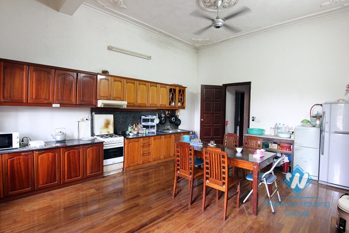 Lake view and Nice house  for rent in Tay Ho area